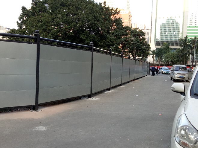 深圳施工工程，直接找圍擋批發廠家拿貨有什么優勢？